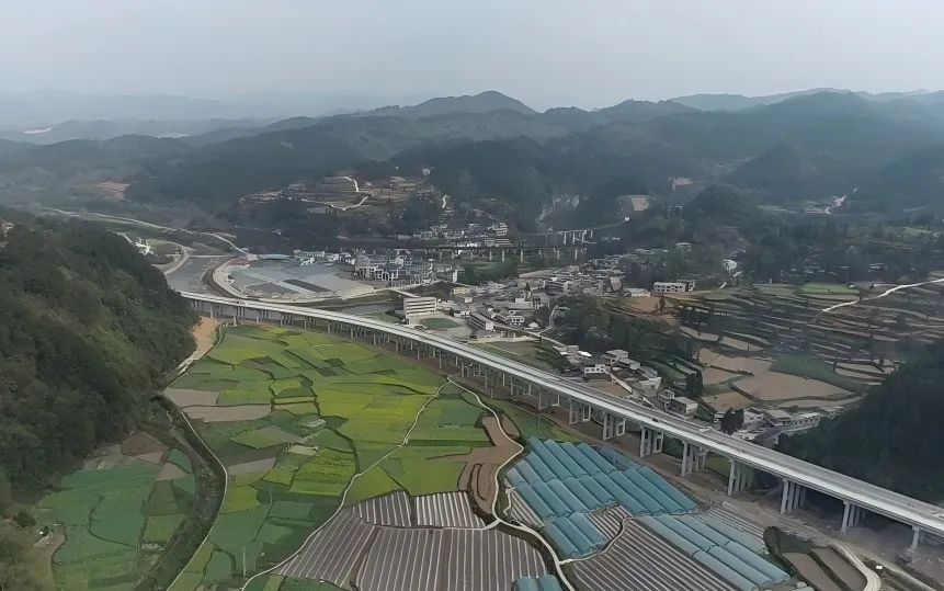 5f267f08_f542_4afe_a046_f87e831fa0c6000000208.jpg